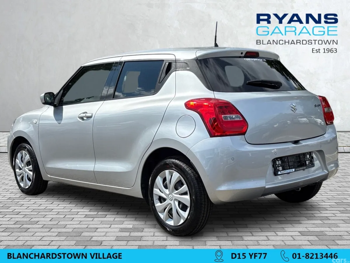 Suzuki Swift Hatchback, Petrol, 2023, Silver