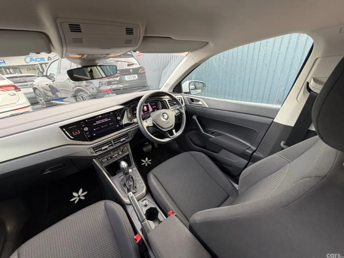 Volkswagen Polo Hatchback, Petrol, 2022, White