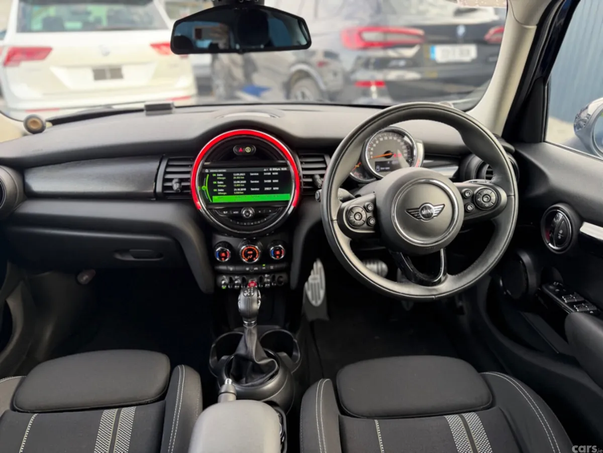Mini Cooper Hatchback, Diesel, 2018, Blue