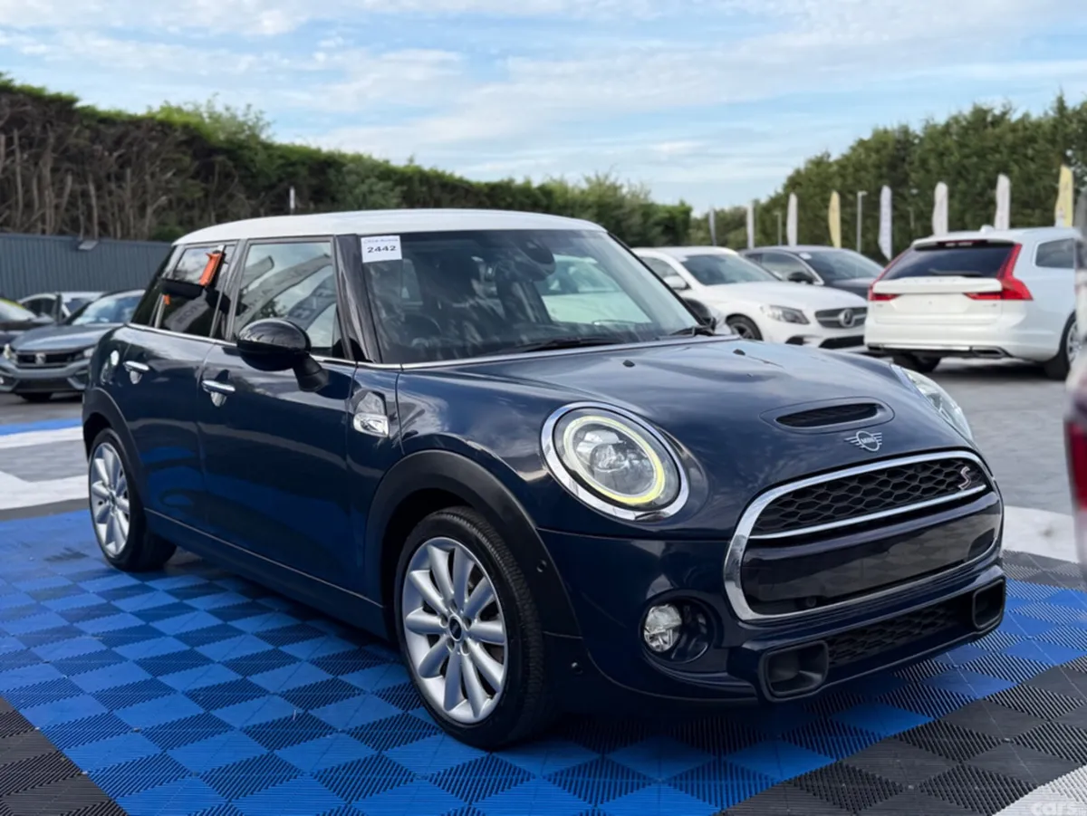 Mini Cooper Hatchback, Diesel, 2018, Blue