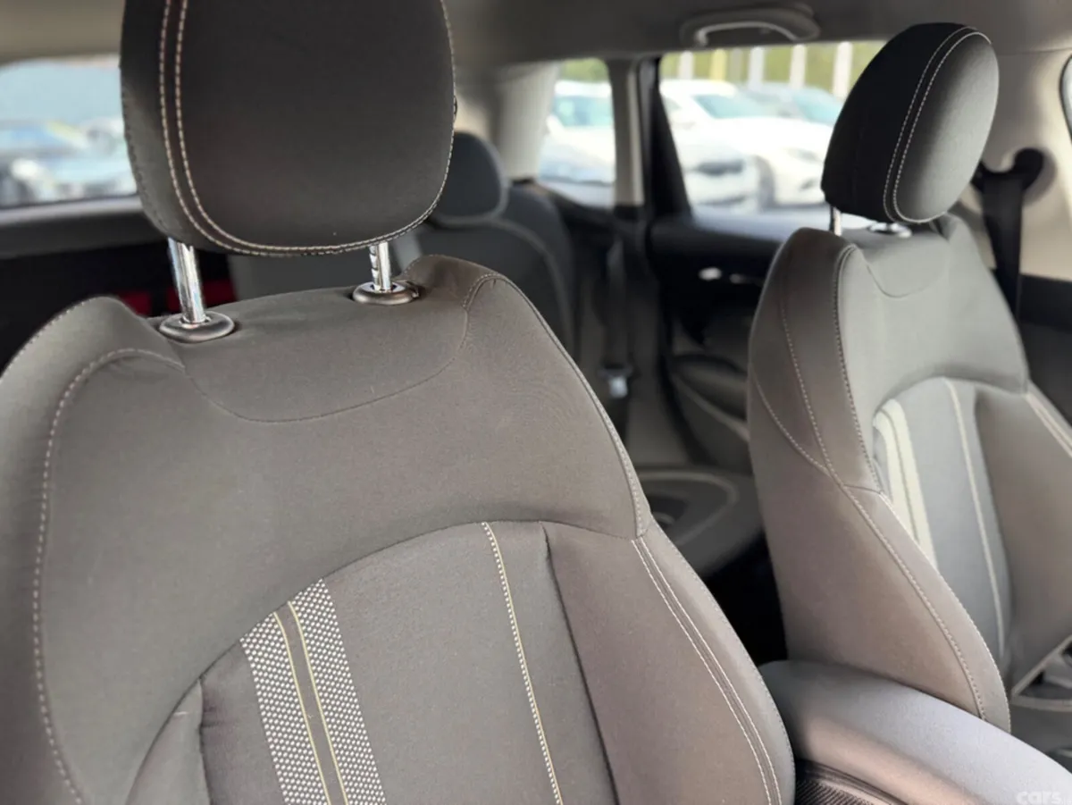 Mini Cooper Hatchback, Diesel, 2018, Blue