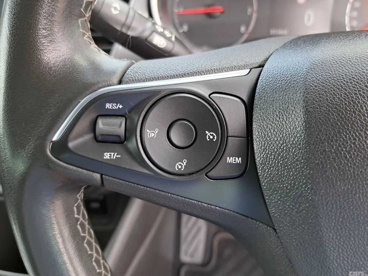 Opel Crossland SUV, Petrol, 2023, Black