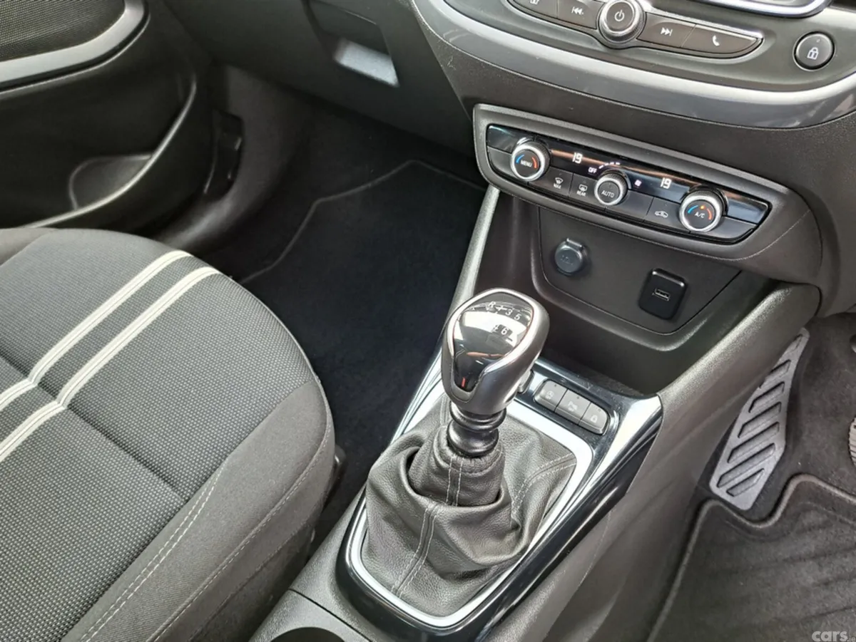 Opel Crossland SUV, Petrol, 2023, Black
