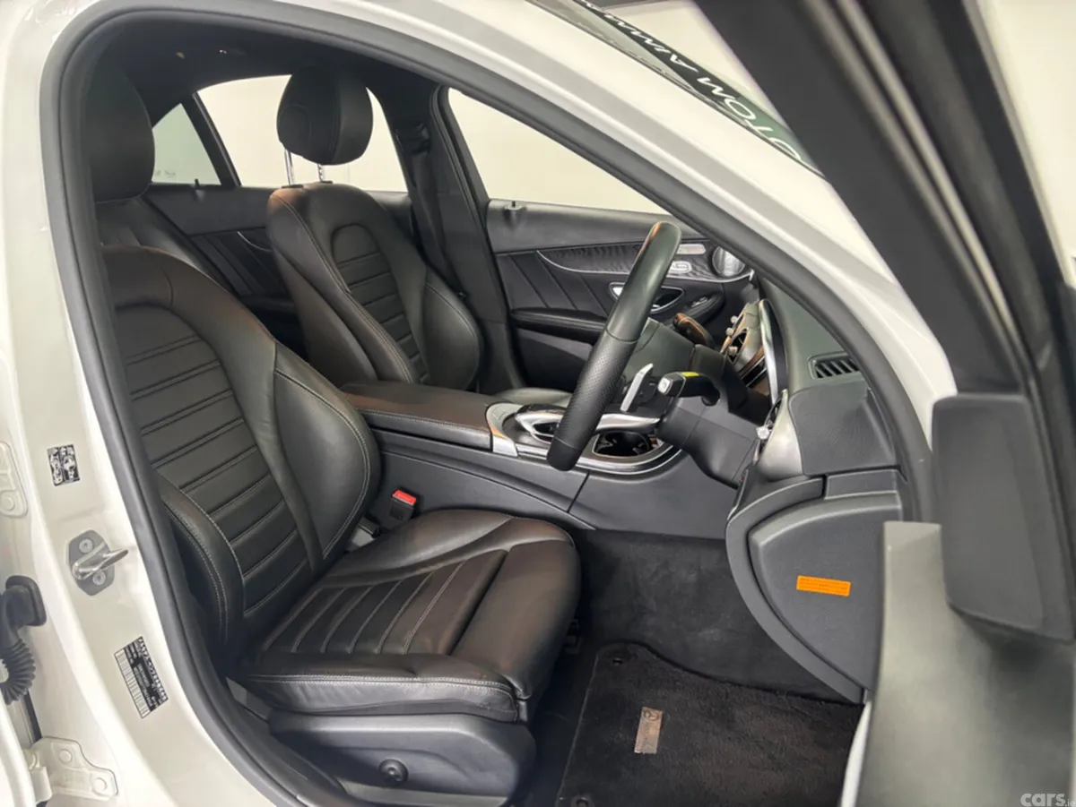 Mercedes-Benz C-Class Saloon, Petrol Hybrid, 2019, White