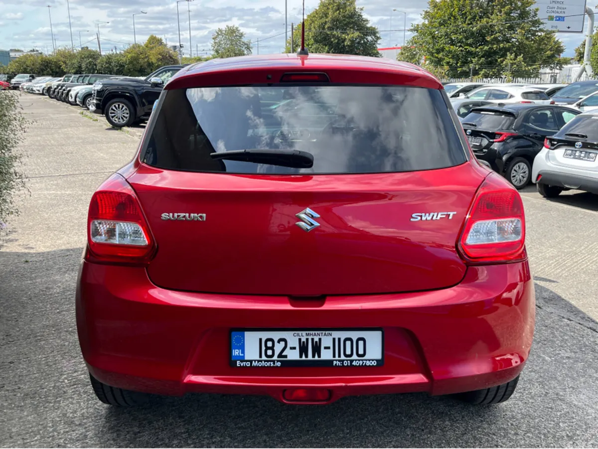 Suzuki Swift Hatchback, Petrol, 2018, Red