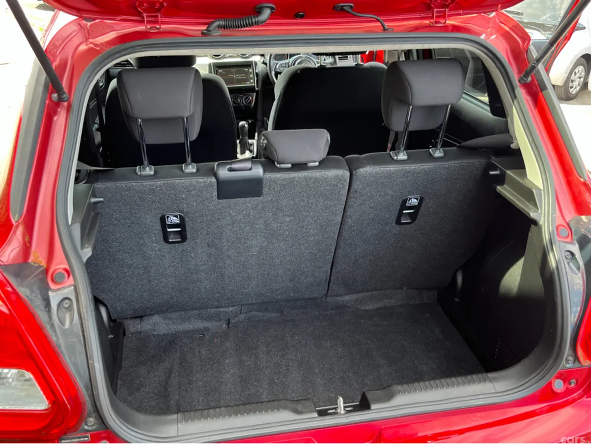 Suzuki Swift Hatchback, Petrol, 2018, Red