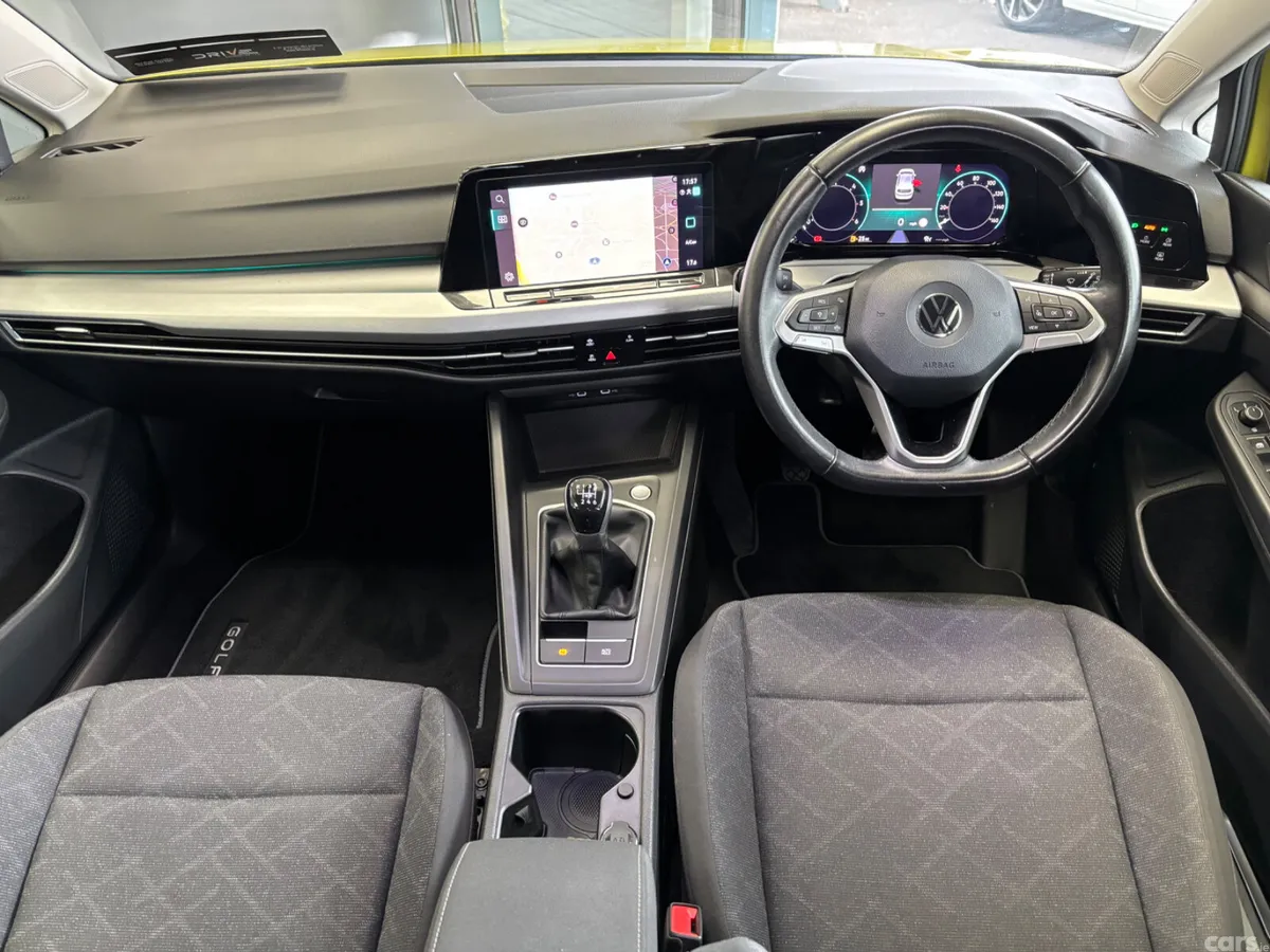 Volkswagen Golf Hatchback, Diesel, 2021, Yellow