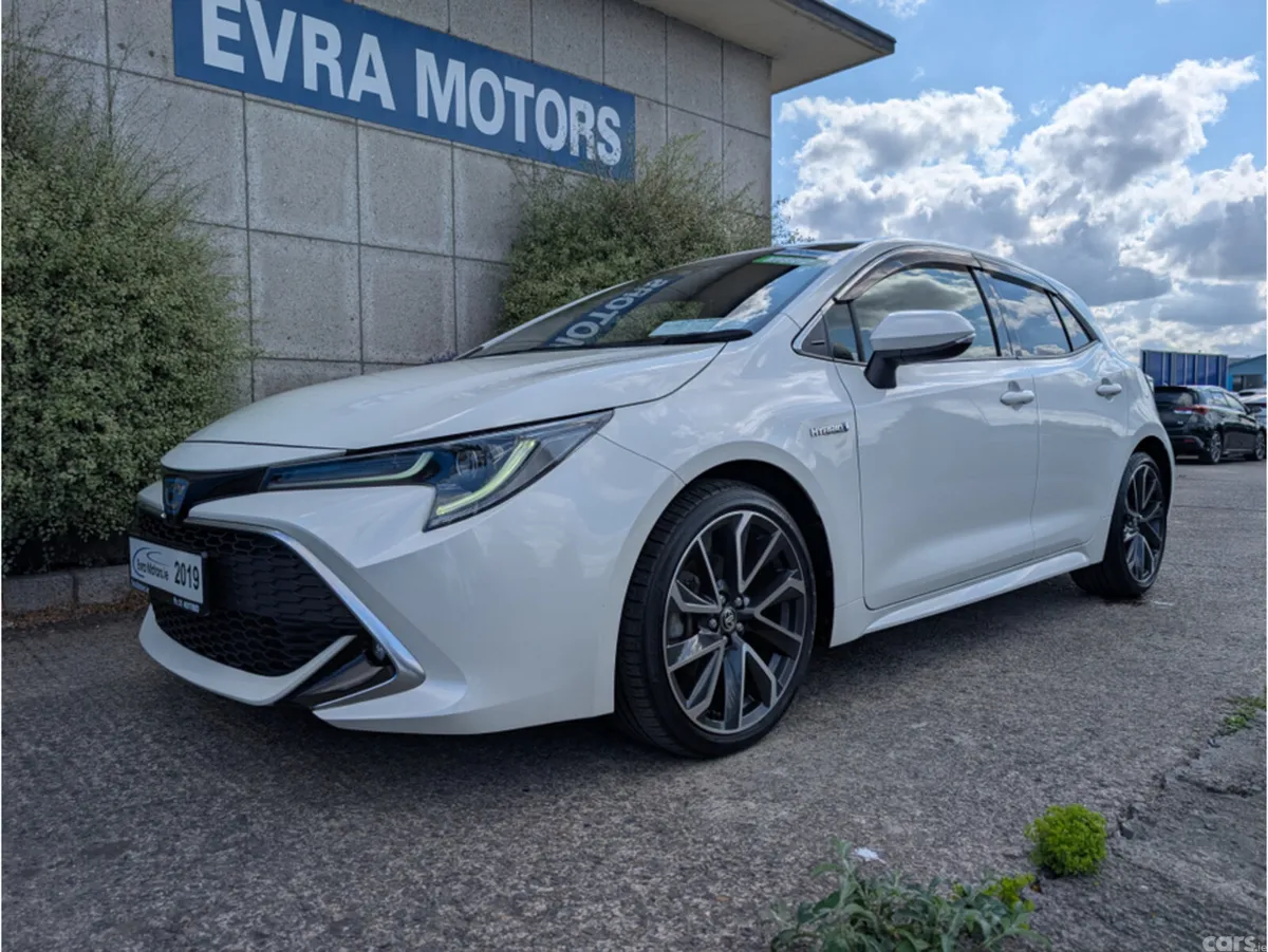 Toyota Corolla Hatchback, Petrol Hybrid, 2019, White