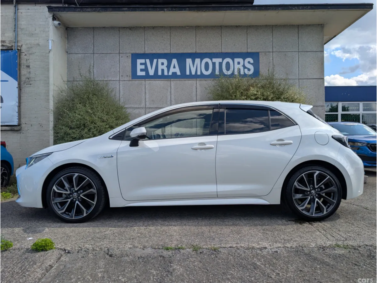 Toyota Corolla Hatchback, Petrol Hybrid, 2019, White