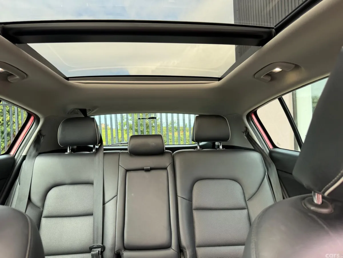 Kia Sportage SUV, Diesel, 2017, Red