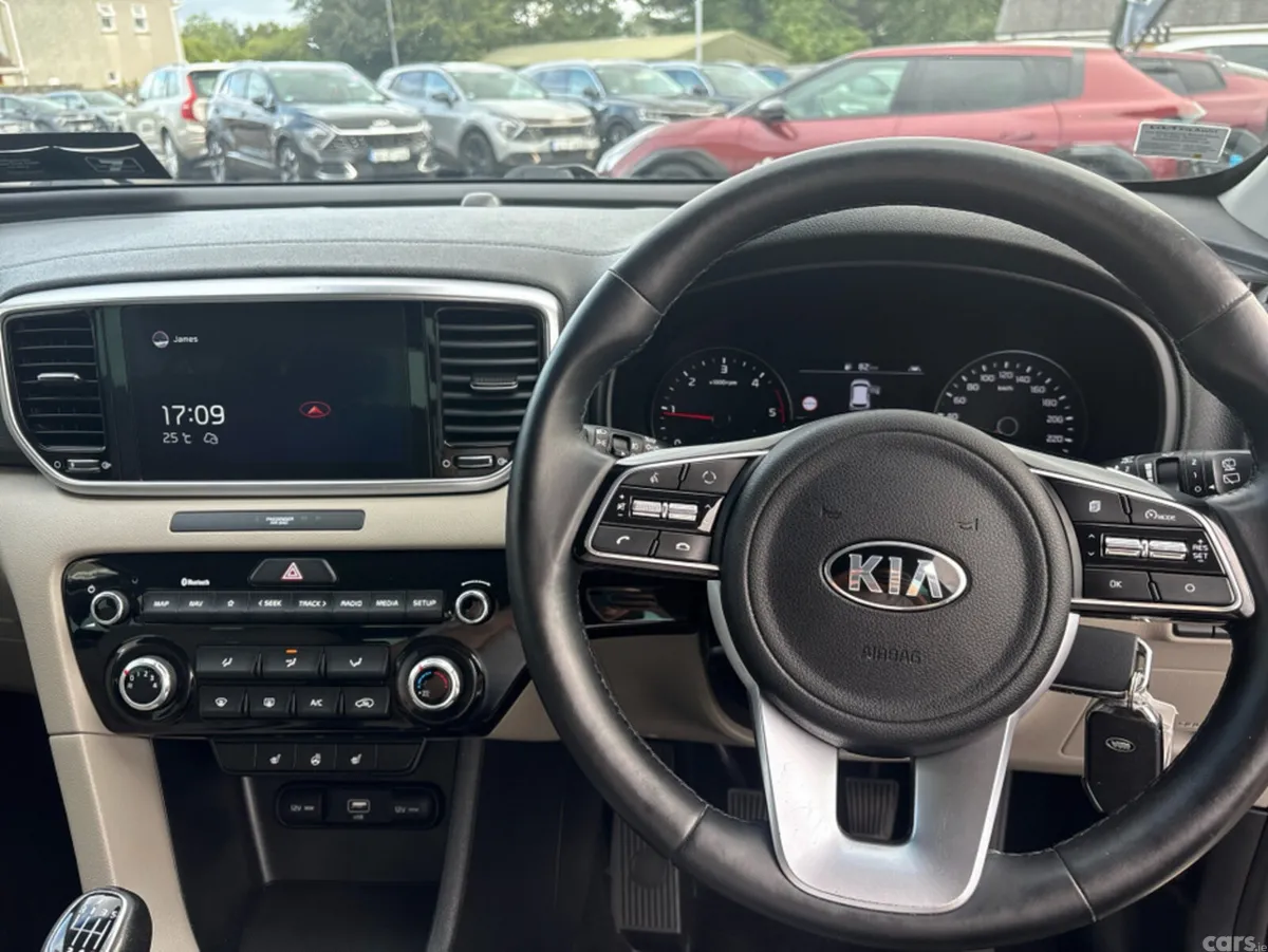 Kia Sportage MPV, Diesel Hybrid, 2021, Black