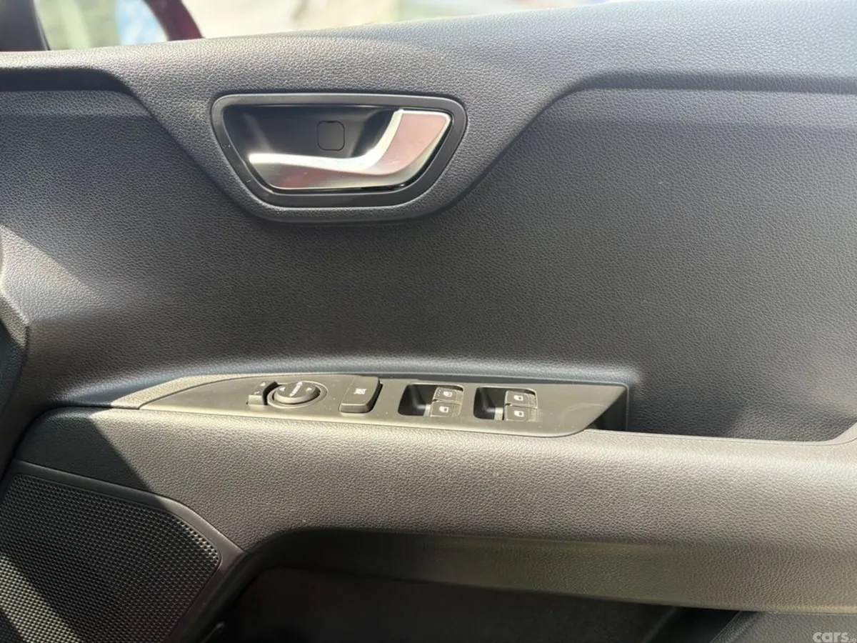 Kia Stonic Hatchback, Petrol, 2024, Red