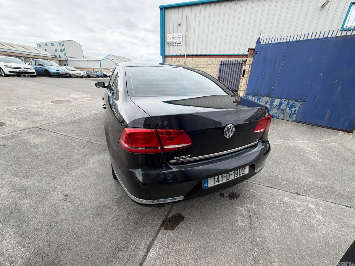 Volkswagen Passat Saloon, Diesel, 2014, Black