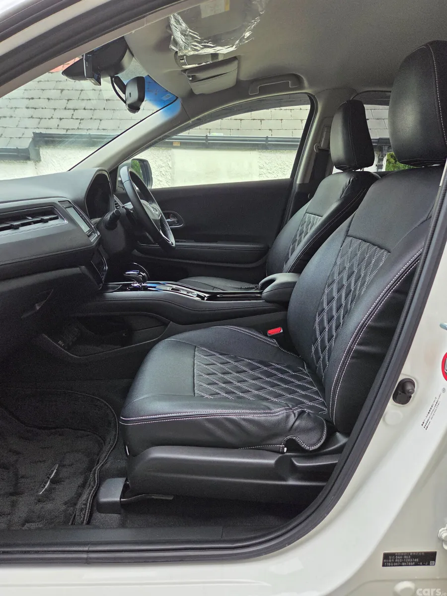 Honda Vezel MPV, Petrol Hybrid, 2016, White