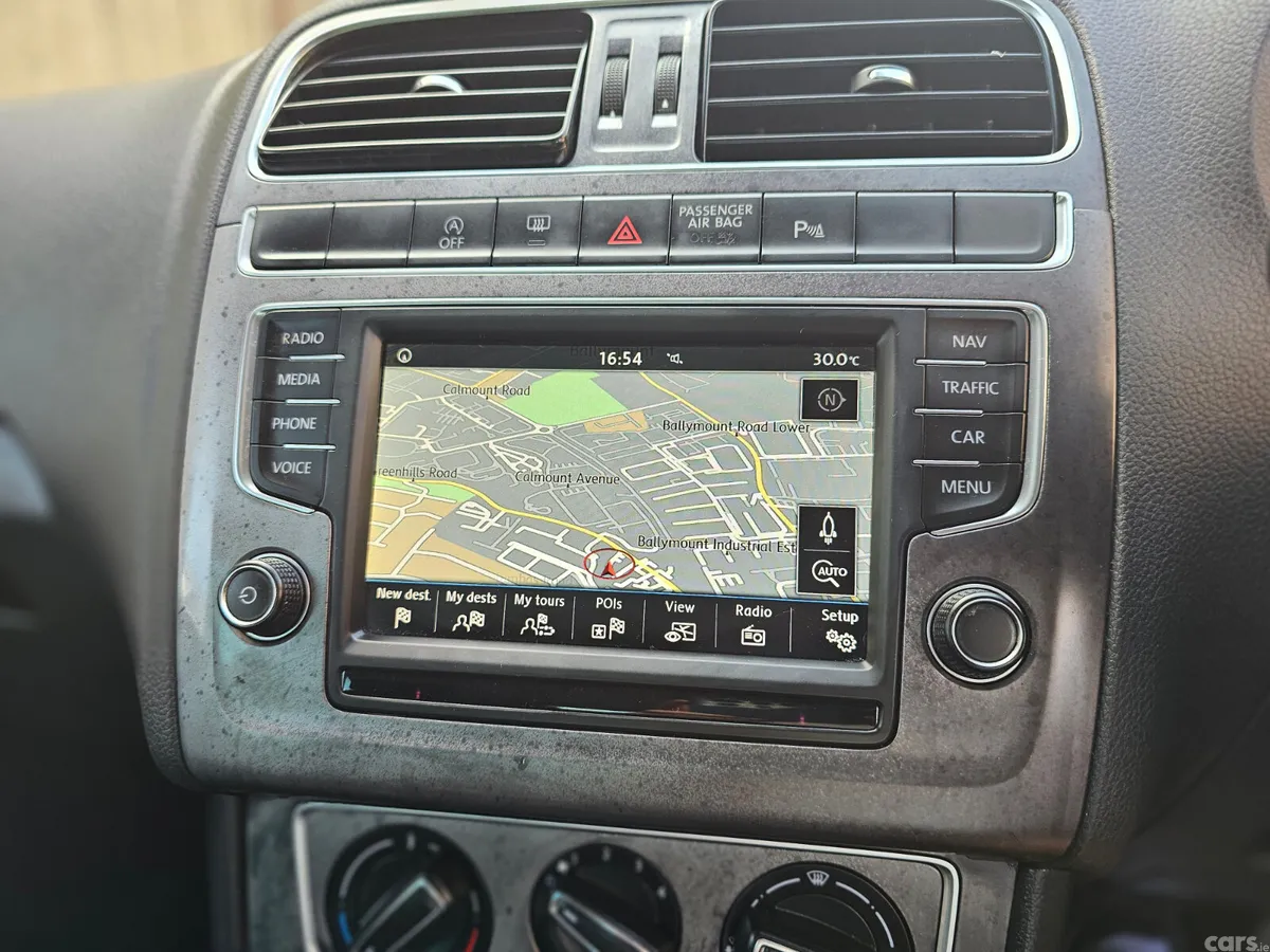 Volkswagen Polo Hatchback, Diesel, 2016, Silver