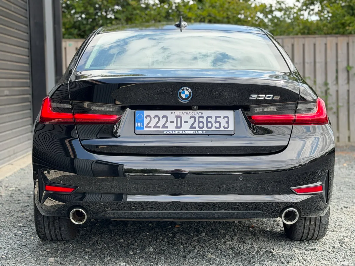 BMW 3-Series Saloon, Petrol Hybrid, 2022, Black