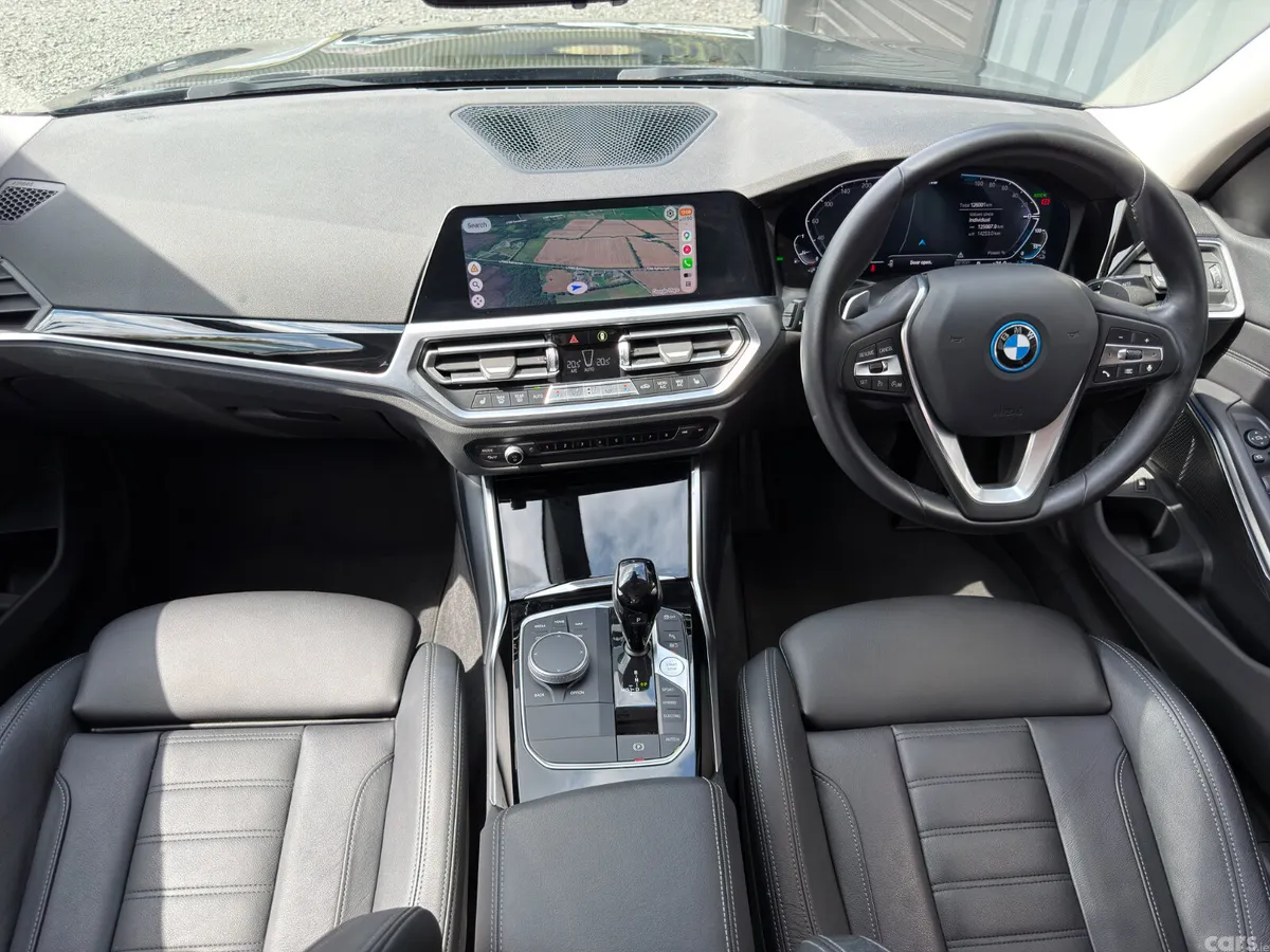 BMW 3-Series Saloon, Petrol Hybrid, 2022, Black