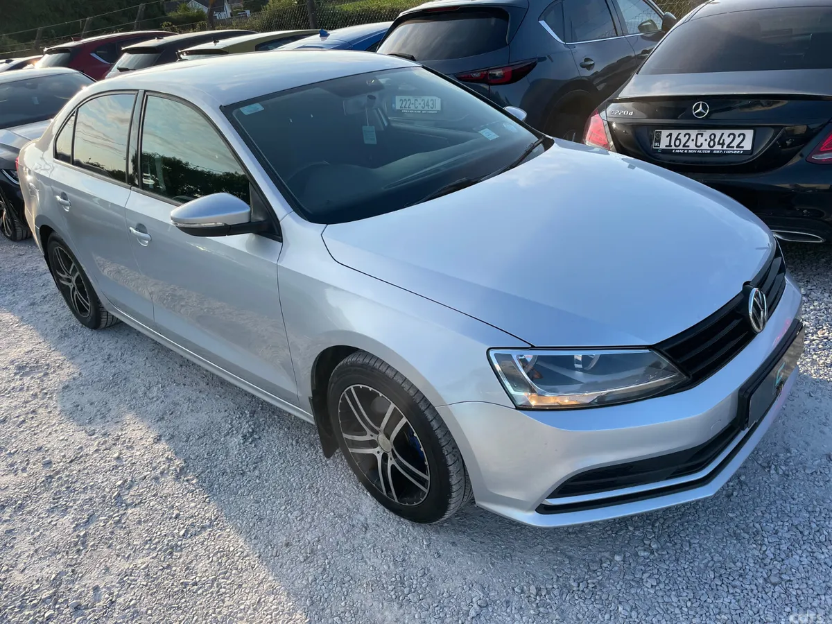 Volkswagen Jetta Saloon, Diesel, 2015, Silver