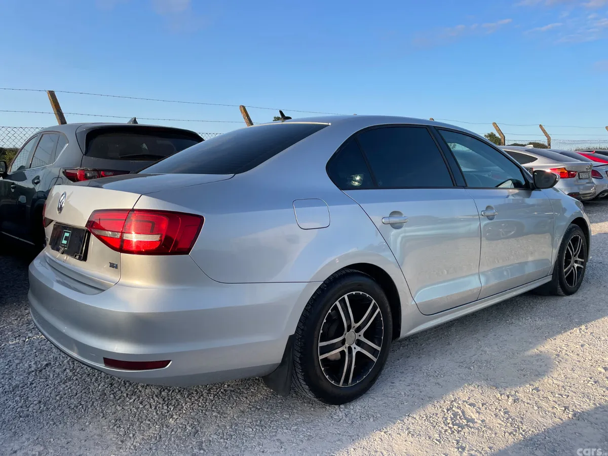 Volkswagen Jetta Saloon, Diesel, 2015, Silver