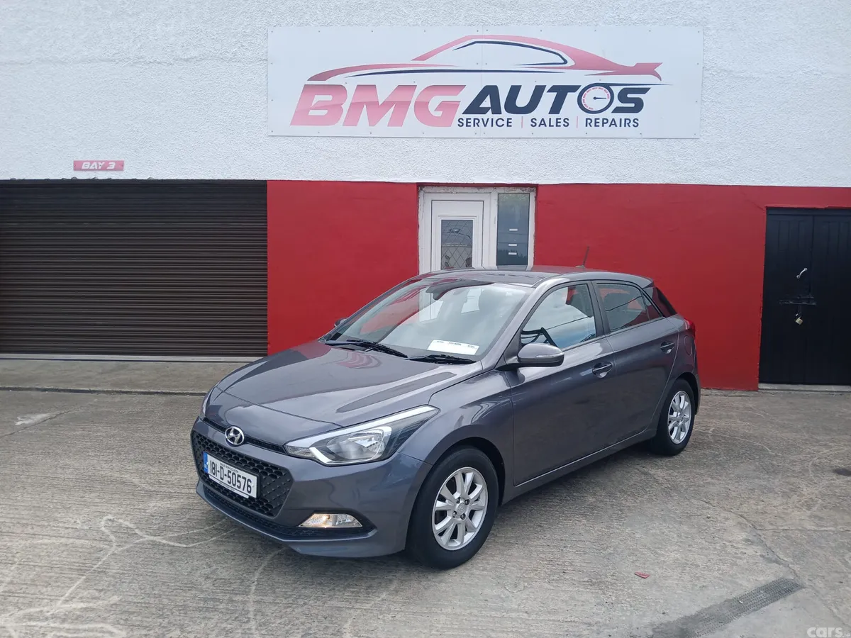 Hyundai i20 Hatchback, Petrol, 2018, Grey