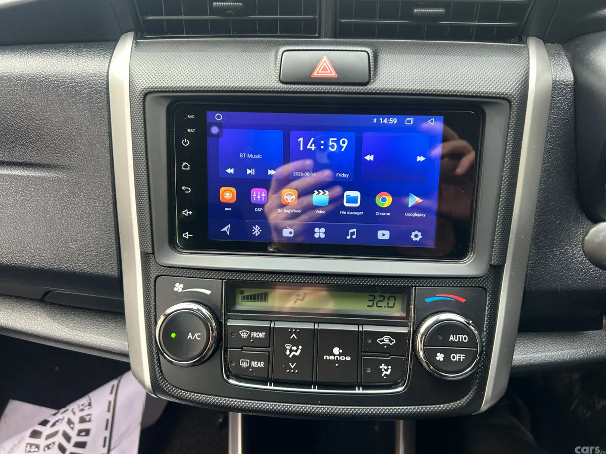 Toyota Corolla Estate, Petrol Hybrid, 2016, White