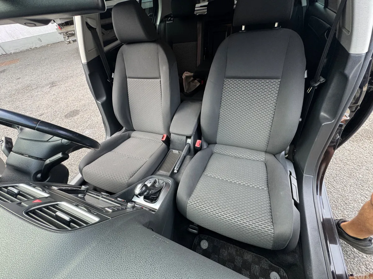 Volkswagen Golf Hatchback, Petrol, 2013, Black