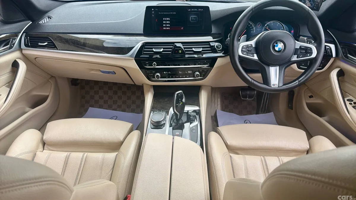 BMW 5-Series Estate, Diesel, 2017, Blue