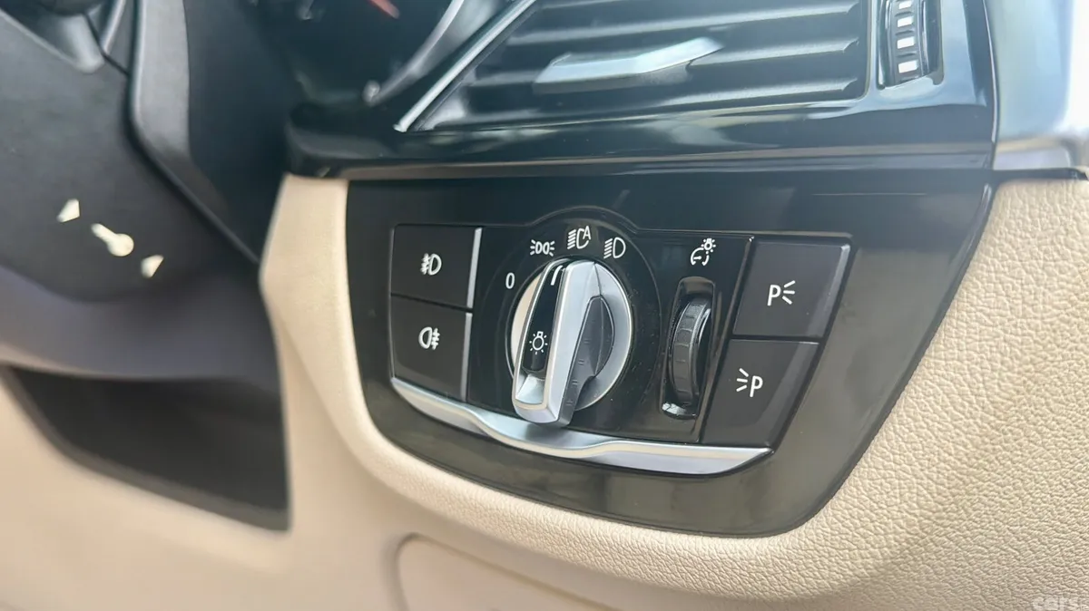 BMW 5-Series Estate, Diesel, 2017, Blue
