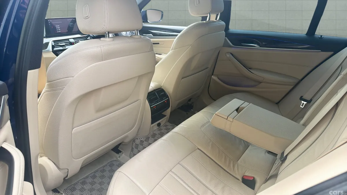 BMW 5-Series Estate, Diesel, 2017, Blue