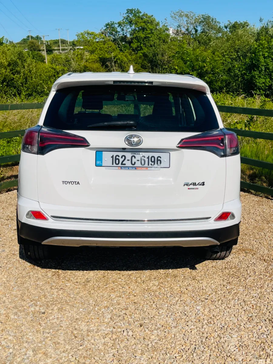Toyota RAV4 SUV, Diesel, 2016, White
