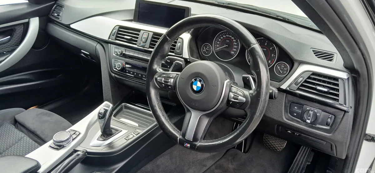 BMW 3-Series Saloon, Diesel, 2015, White