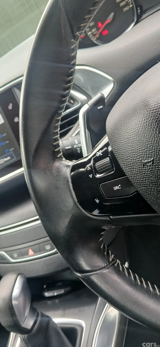 Peugeot 308 Hatchback, Petrol, 2015, White