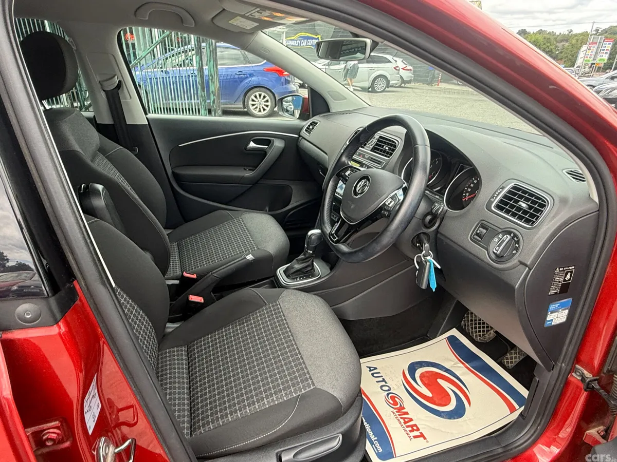 Volkswagen Polo Hatchback, Petrol, 2015, Red