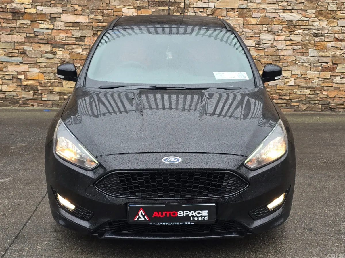 Ford Focus Hatchback, Diesel, 2017, Black