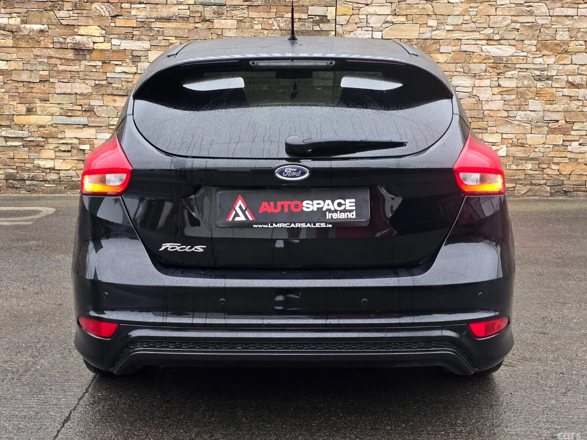 Ford Focus Hatchback, Diesel, 2017, Black