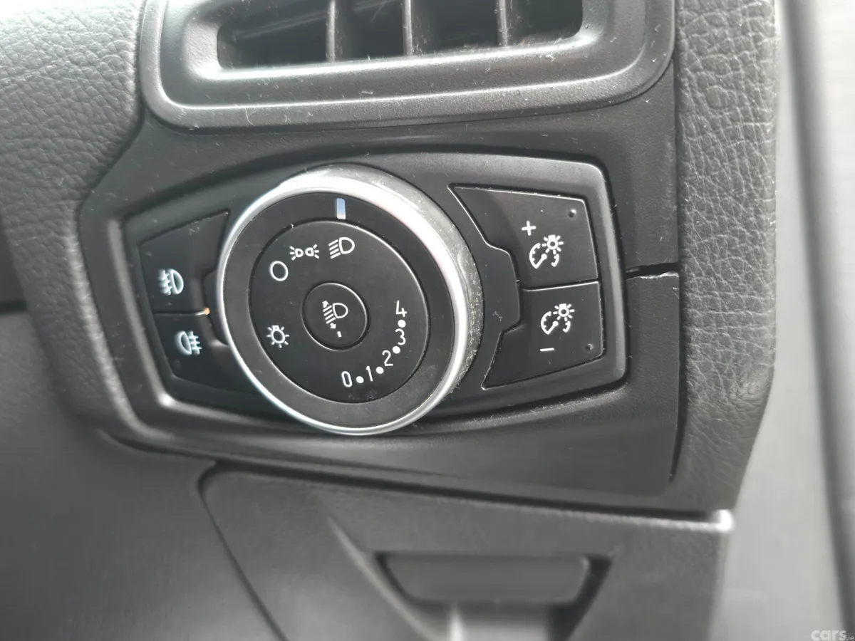 Ford Focus Hatchback, Diesel, 2017, Black
