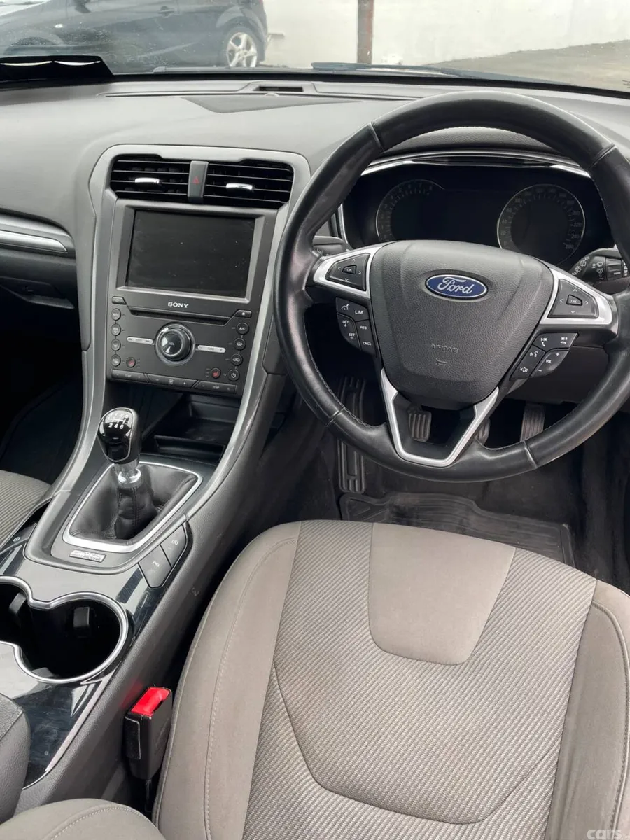Ford Mondeo Hatchback, Petrol, 2015, Brown