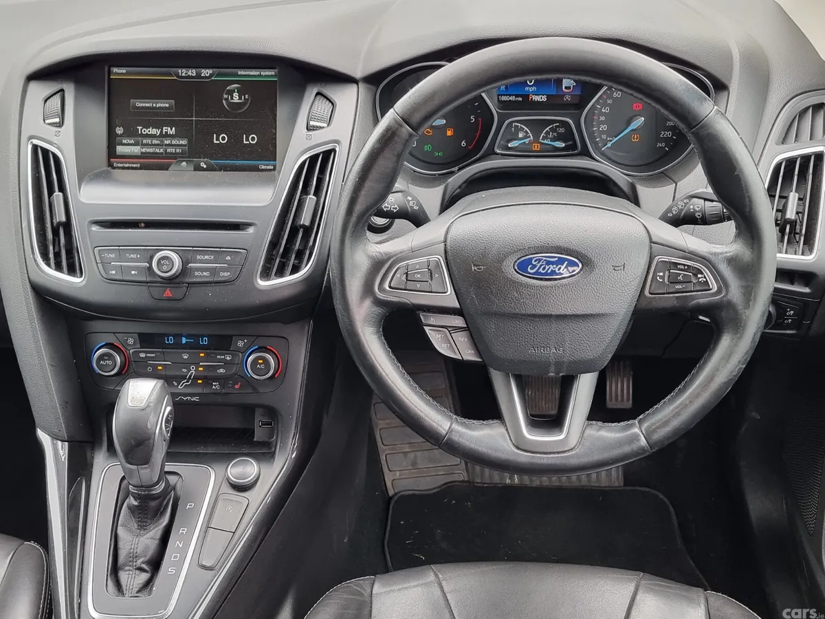 Ford Focus Hatchback, Diesel, 2015, Silver