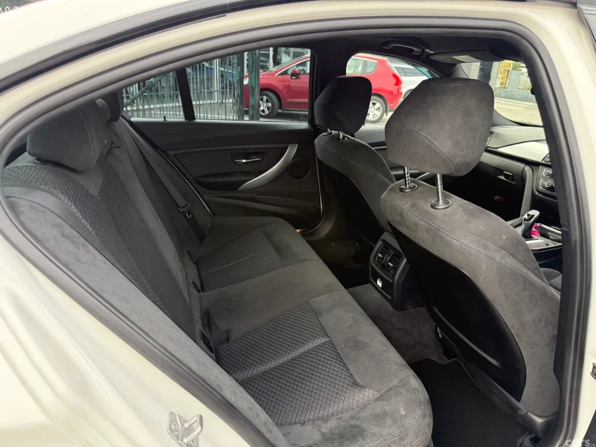 BMW 3-Series Saloon, Petrol, 2013, White