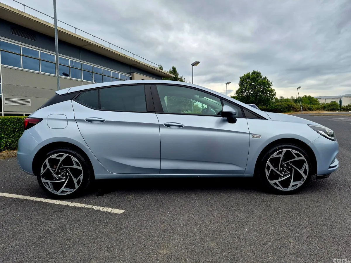 Opel Astra Hatchback, Petrol, 2016, Silver