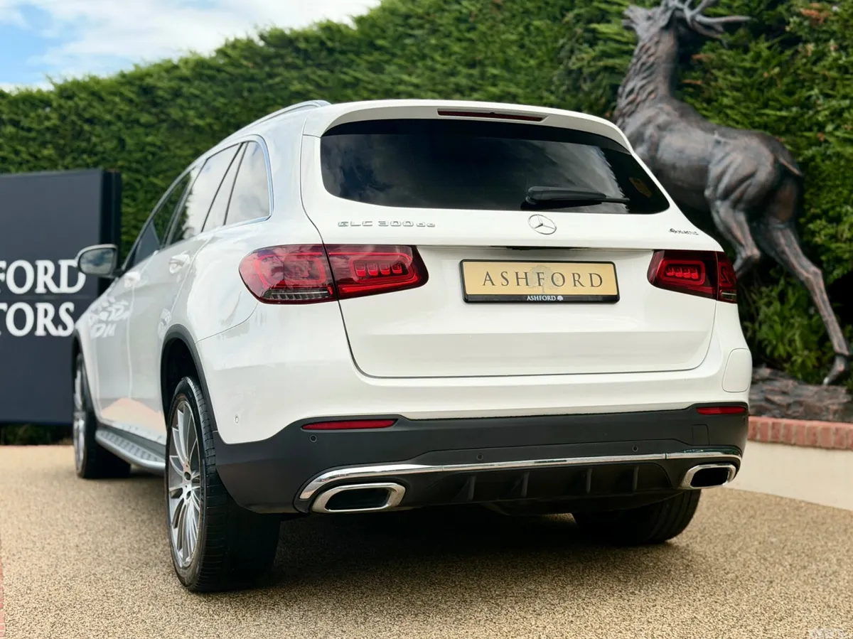 Mercedes-Benz GLC SUV, Diesel Plug-in Hybrid, 2022, White