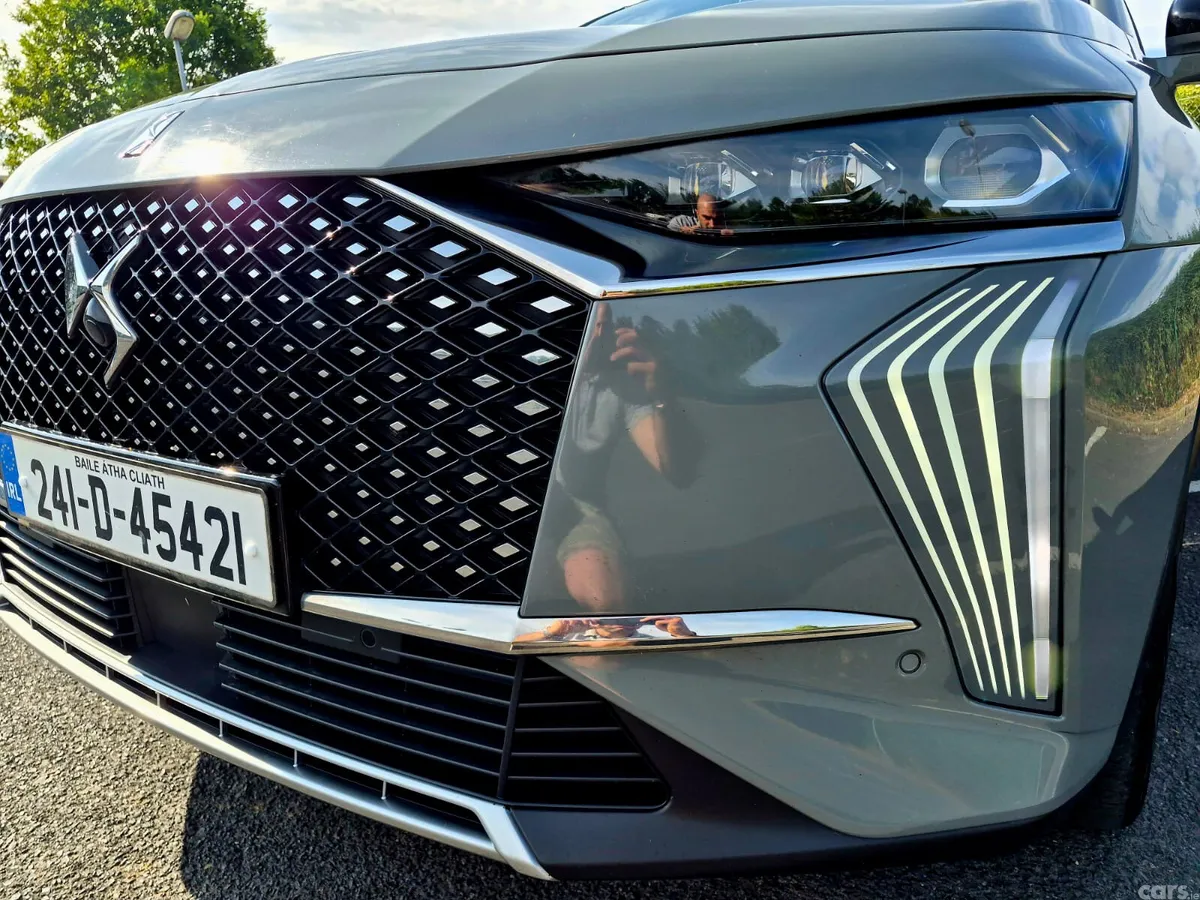 DS Automobiles DS 7 Estate/Jeep, Petrol Plug-in Hybrid, 2024, Grey
