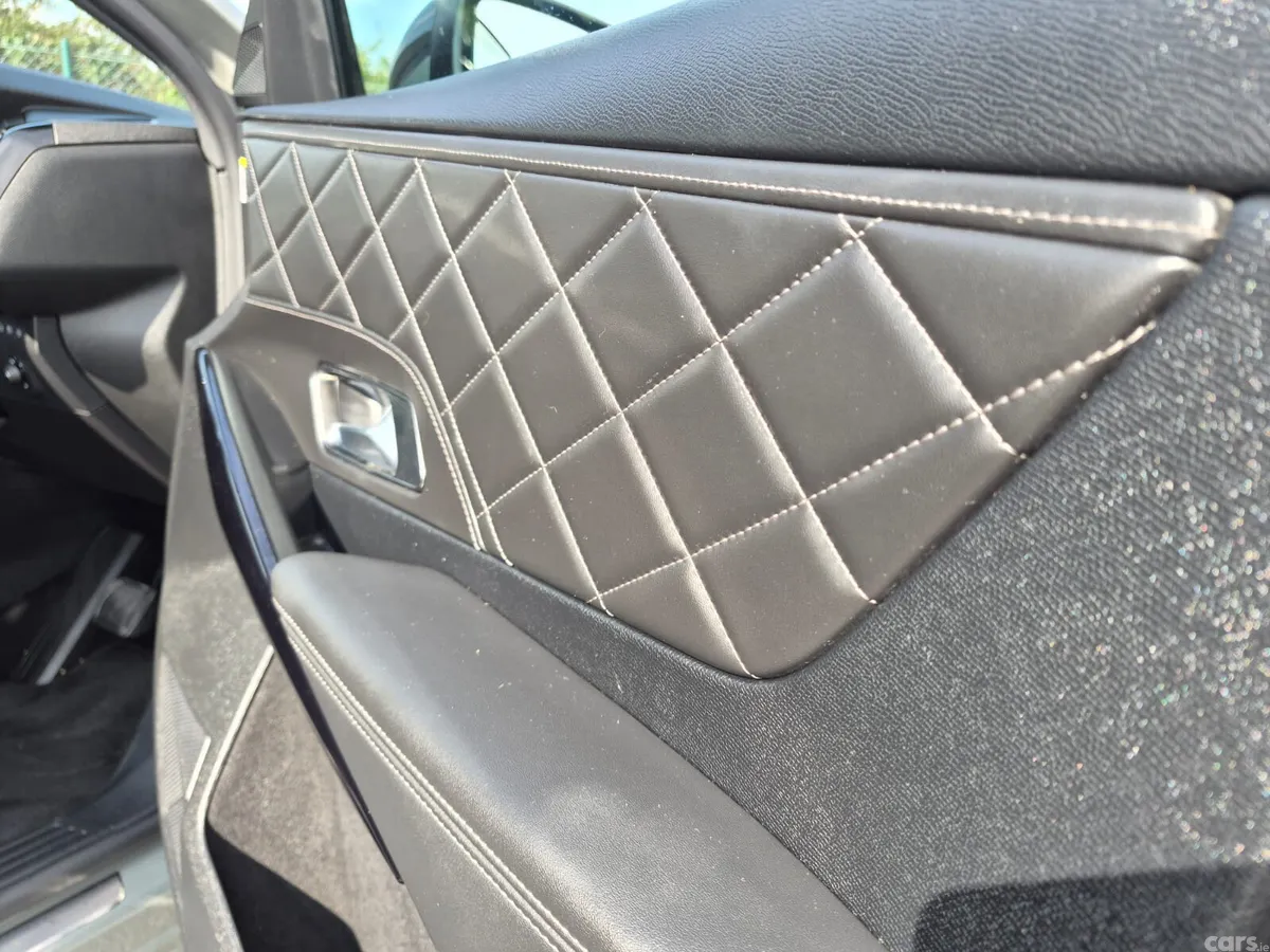 DS Automobiles DS 7 Estate/Jeep, Petrol Plug-in Hybrid, 2024, Grey