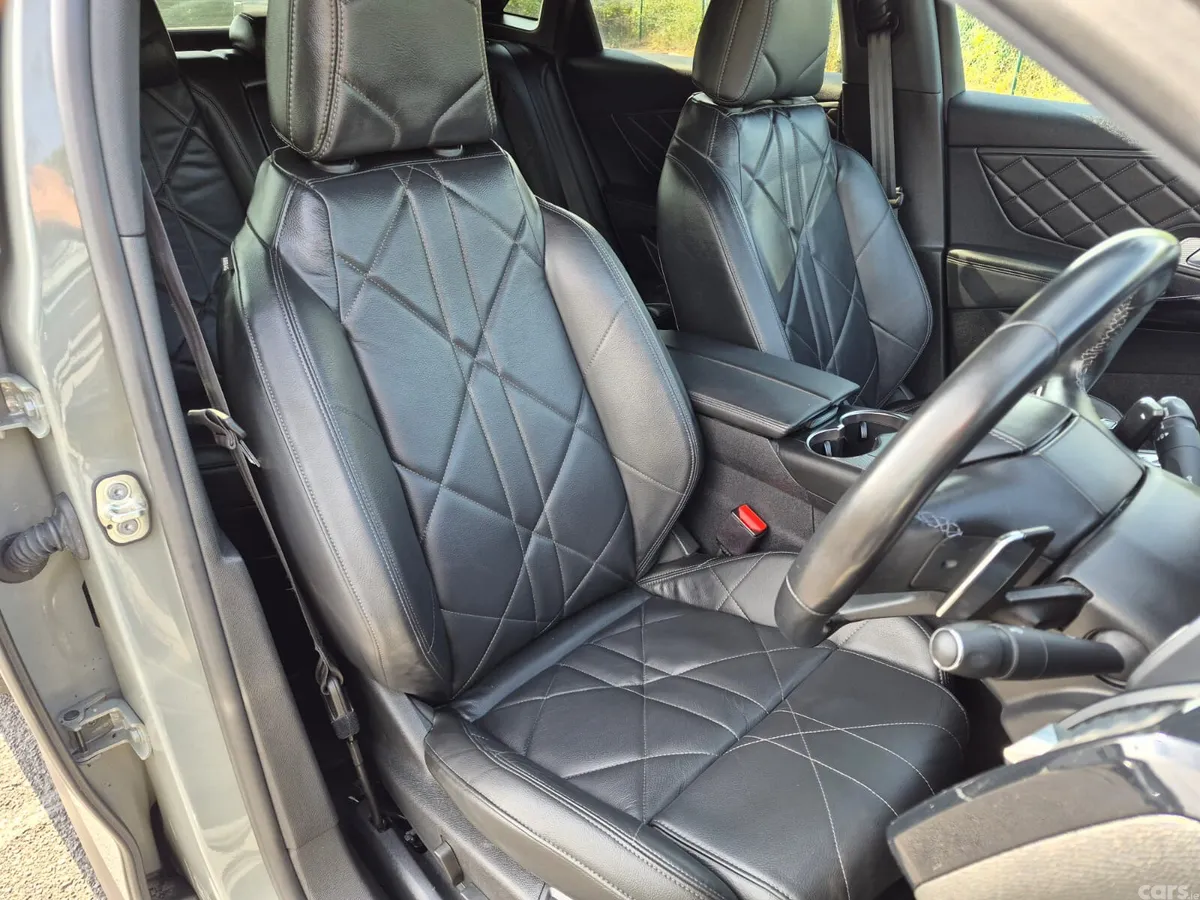 DS Automobiles DS 7 Estate/Jeep, Petrol Plug-in Hybrid, 2024, Grey