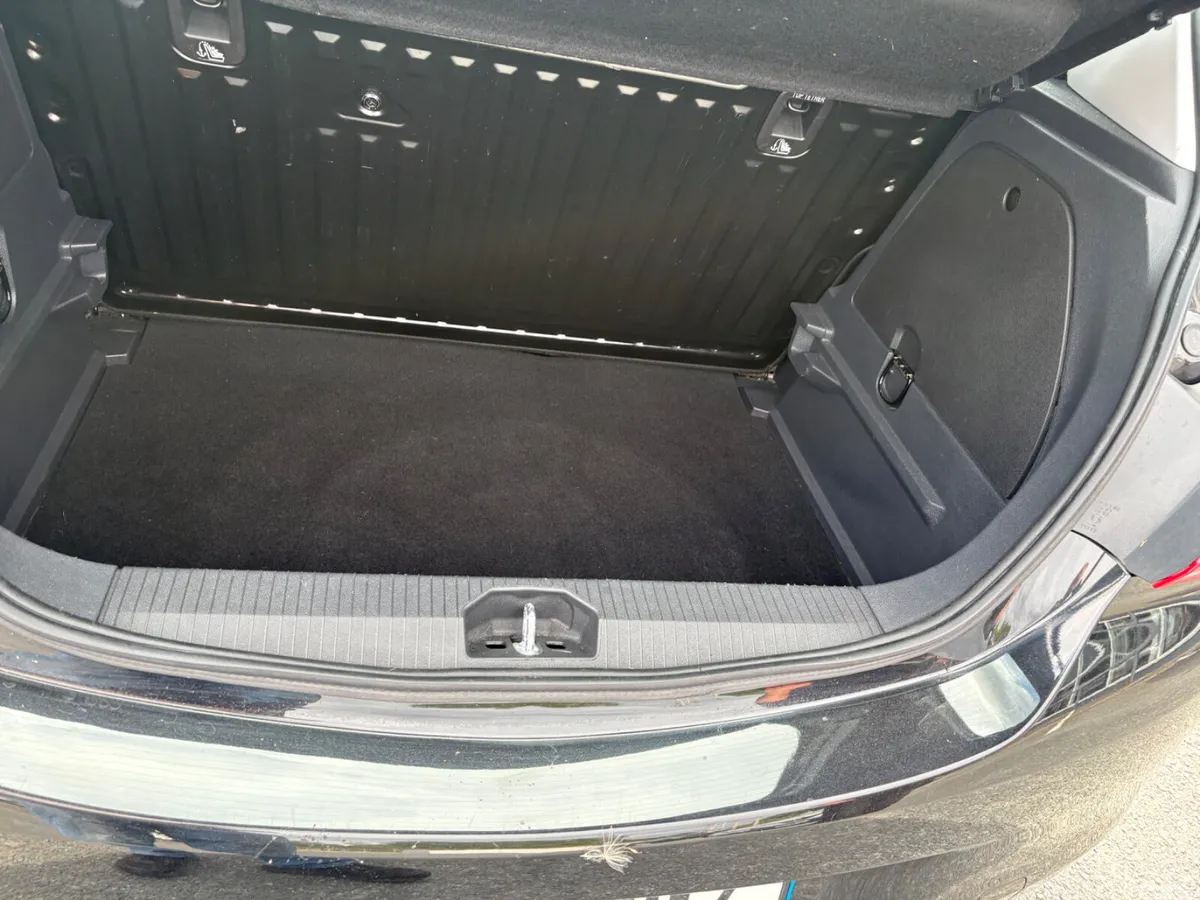 Opel Corsa Hatchback, Petrol, 2019, Black