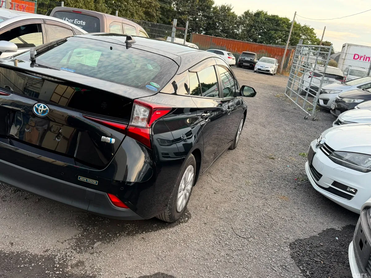 Toyota Prius Saloon, Petrol Hybrid, 2021, Black