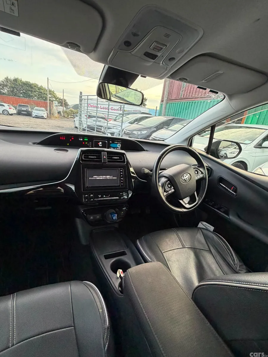 Toyota Prius Saloon, Petrol Hybrid, 2021, Black