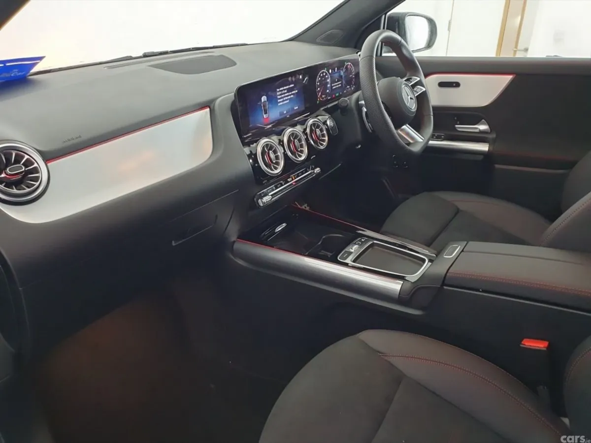 Mercedes-Benz GLA SUV, Petrol Plug-in Hybrid, 2025, Black