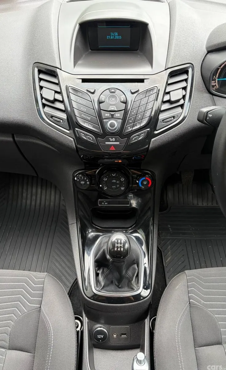 Ford Fiesta Hatchback, Petrol, 2015, Red