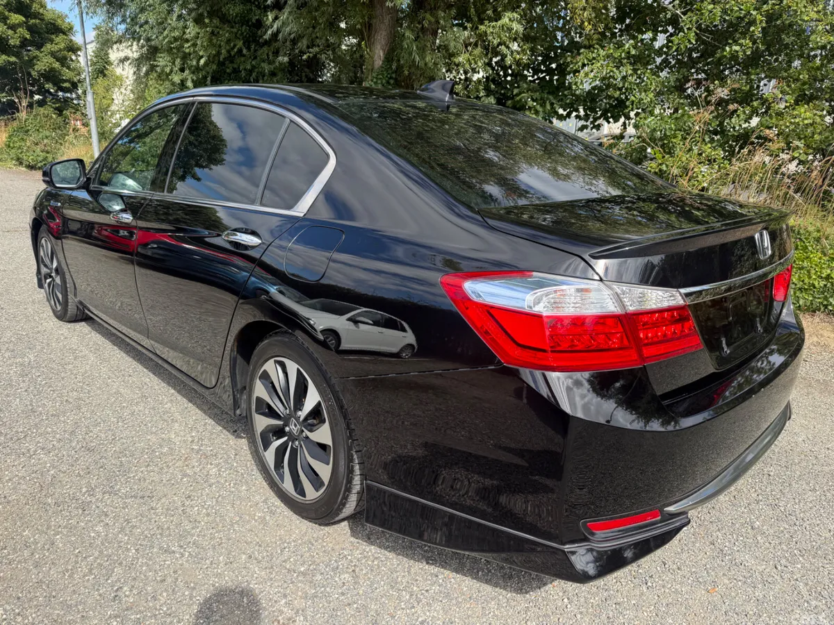 Honda Accord Saloon, Petrol Hybrid, 2015, Black